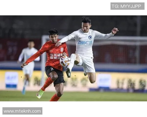 严鼎皓在比赛中贡献关键传球12次展现出色组织能力助力球队取胜 严鼎皓在比赛中贡献关键传球12次展现出色组织能力助力球队取胜