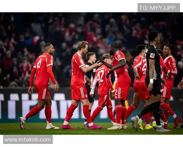 拜仁大破法兰克福,主场取得胜利,登上德甲榜首 拜仁大破法兰克福,主场取得胜利,登上德甲榜首