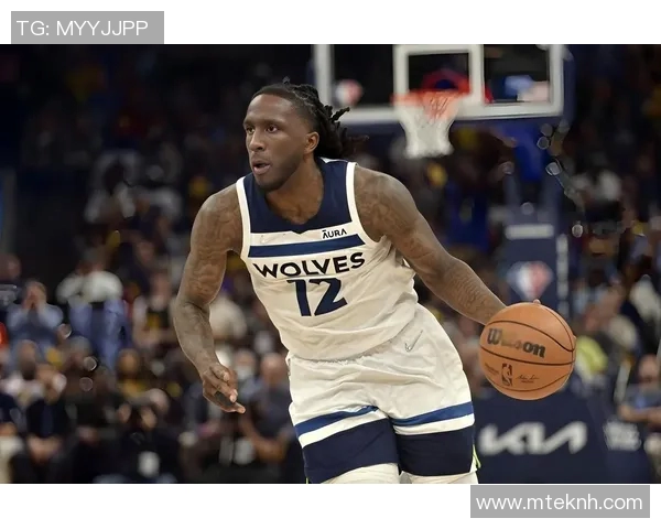 森林狼队再度调整阵容,备战与马刺队的比赛 森林狼队再度调整阵容,备战与马刺队的比赛