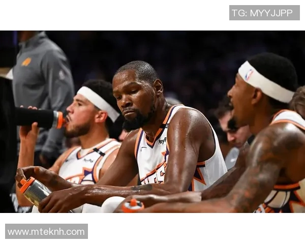 篮网队球星杜兰特迎来复出战,向球队及队友发出挑战 篮网队球星杜兰特迎来复出战,向球队及队友发出挑战