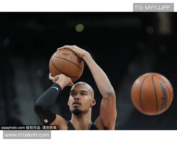 雄鹿球星安特托昆博恢复良好，预计将在季后赛复出